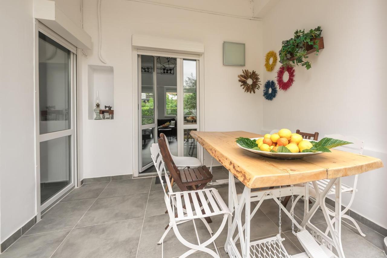 Garden Villa Glyfada アテネ エクステリア 写真
